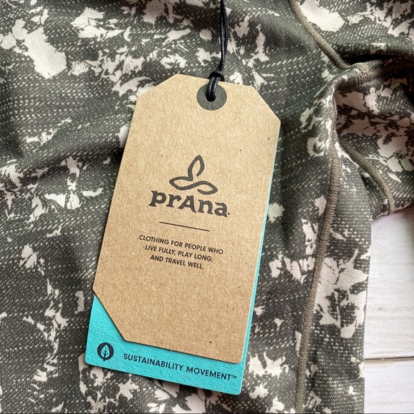 PrAna Pillar Printed Capri Cropped Leggings - Picture 11 of 13